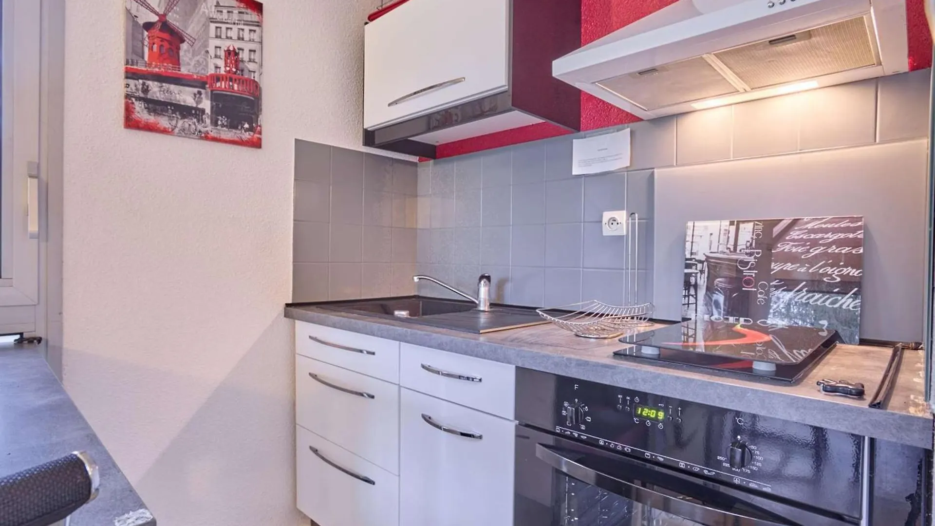 Appartement T1 Bis Renove A Barbotan Avec Balcon Et Parking - Fr-1-841-22